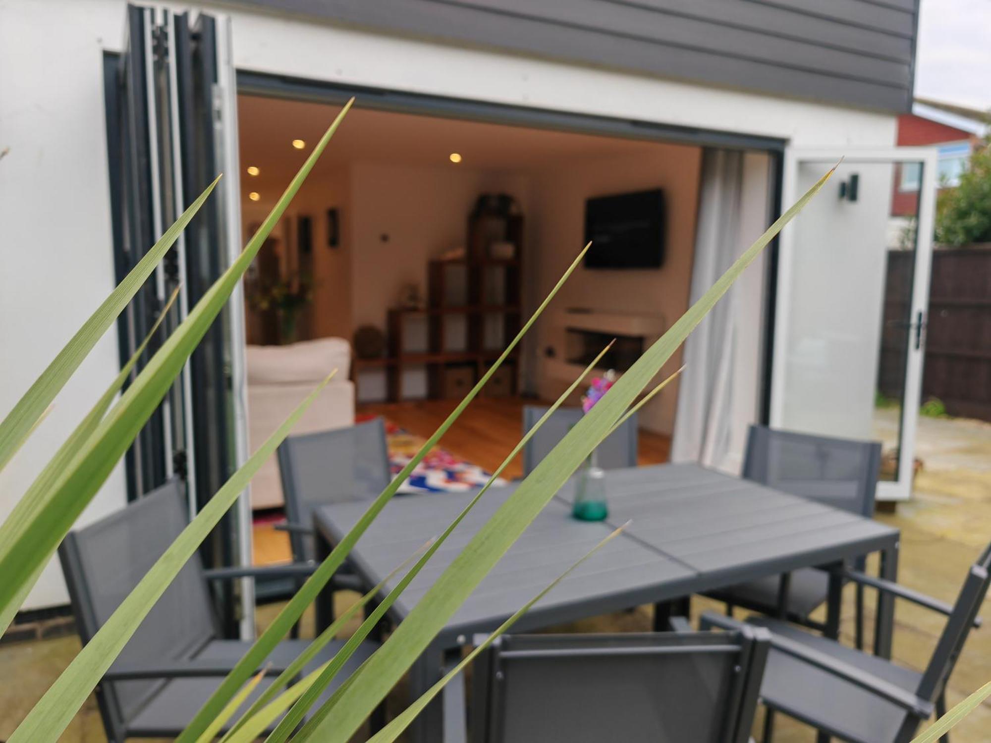 Middleton Villa Bognor Regis Exterior photo